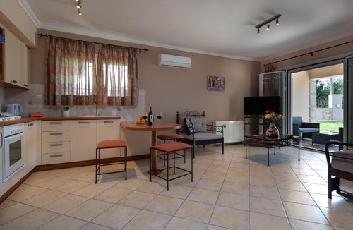 Akrotiri Apartment | Sapfo Apartment