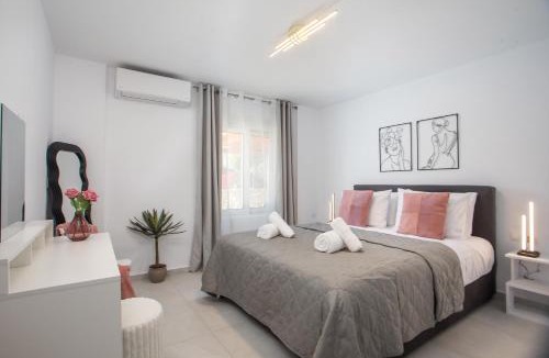 Ixia Apartment | Sarah's just renovated 2-bedroom aparts in nature