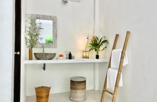 Sayan House | Sayan Guest House