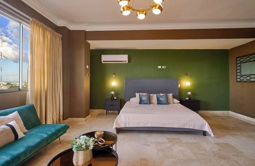 Ensanche Naco Apartment | SD 2BR Modern Luxury Apartment Prime Location-Pool-Gym & 24/7 Security