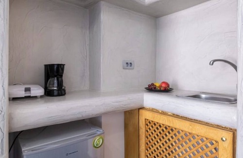 Agia Paraskevi Apartment | Sea & Sand Luxury Beach House – Cycladic Charm by Agia Paraskevi Beach