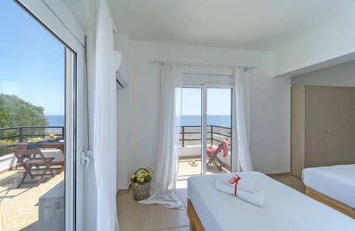 Kiotari Apartment | Sea & Sun