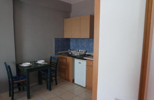 Amoopi Apartment | Sea View Studios