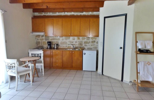 Atsipópoulon Apartment | Sea View Thalassa Apartments next to the Sea