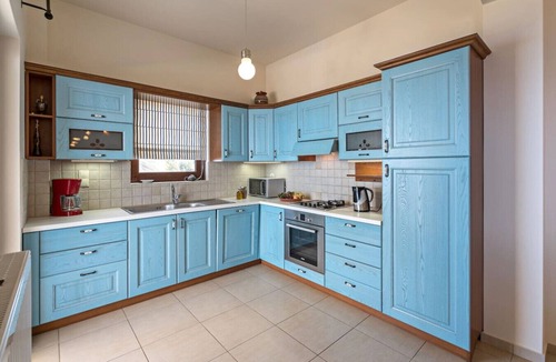 Agia Pelagia Villa | Sea views, Heated Pool, Ping Pong & Tennis, 23 pax