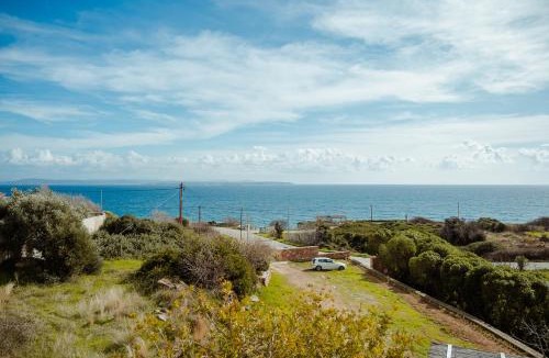 Agia Ermioni House | Seafront Apartment