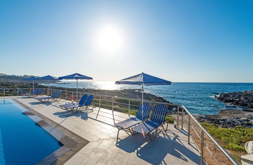 Stavros Apartment | Seafront luxury apartment with amazing sunset view 2