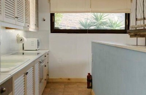 Pisses House | Seafront Luxury, quiet apt, on sea - private beach