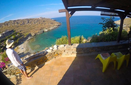 Pisses House | Seafront Luxury, quiet apt, on sea - private beach