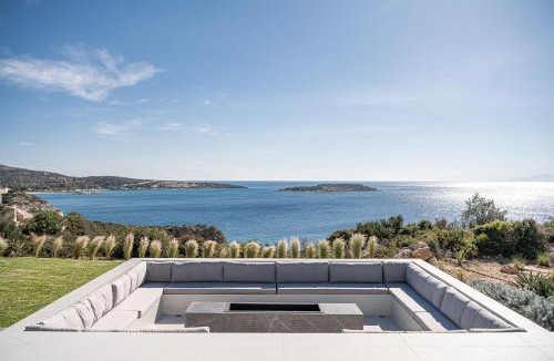 Marathi Villa | Searenity Villa - Balanced Harmony of Blues by etouri