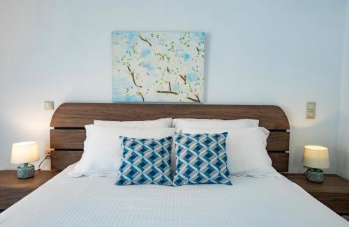 Kalithies Apartment | Seascape Village - Spacious 3-Bed Apartment with Private Garden and Parking