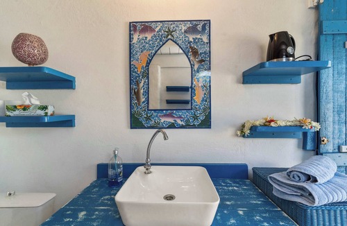 Teavaro House | Seaside Air-conditioned Bungalow Tamara