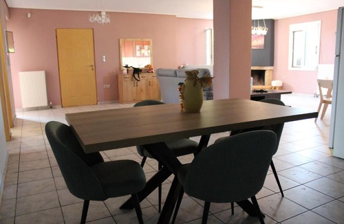 Anavyssos Apartment | Seaside Blue Coast Apartment