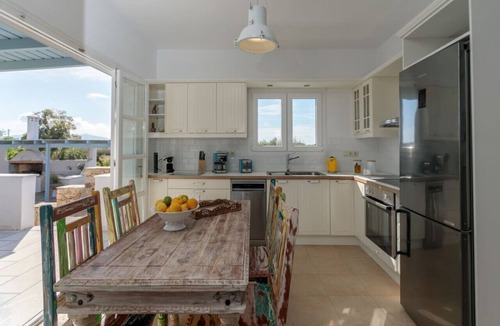 Maragas Villa | Seaside Naxos Villa Ariadne 4 BDR 3 BATH with Private Pool @ Plaka ⛱️
