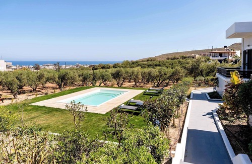 Kokkini Chani Villa | Seaside Oasis near Heraklion, Villa Maro V Getaway