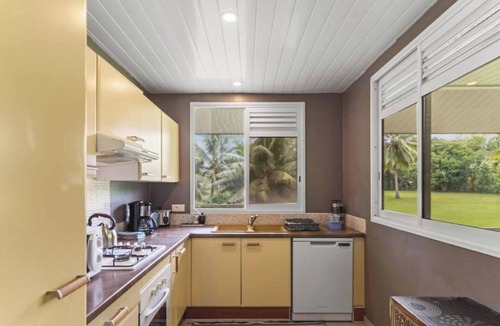 Moorea-Maiao House | Seaside Paradise Retreat - 3BR House in Moorea