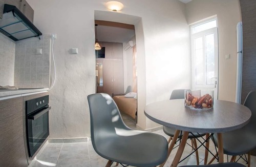 Plitra Apartment | Seaside Plitra Paradiso - Steps from the Beach