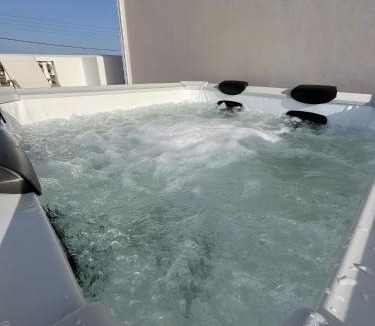 Agios Georgios House | Seaview Double Room Private Jacuzzi