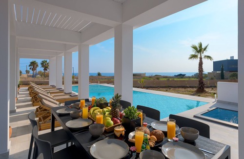 Lahania Villa | Seawater Villa