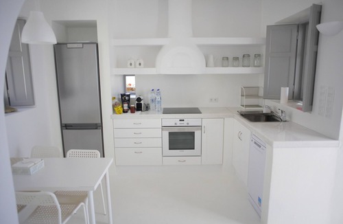 Ios Town Villa | Secluded private villa, seaviews & sunsets, prime location