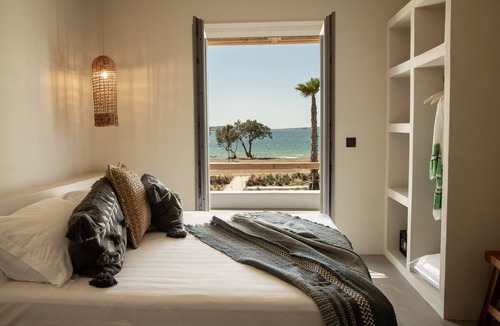 Pounta Hotel | Seesoo Paros Beachfront Luxury Hideaway