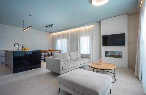 Agios Dimitrios Apartment | Selas Spacious 3 BDR Apt by Hospi Living