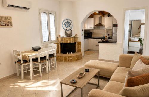 Elation House | Selene House