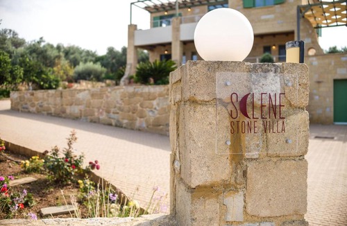 Gerani Villa | Selene Stone Villa
