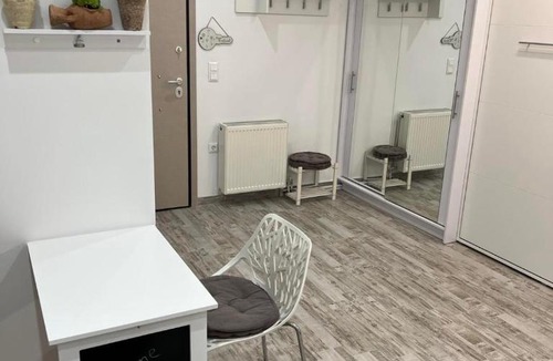 Nikaia-Agios Ioannis Rentis Apartment | Selenity studio(close to two metro stations)