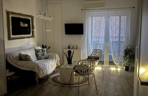 Nikaia-Agios Ioannis Rentis Apartment | Selenity studio(close to two metro stations)