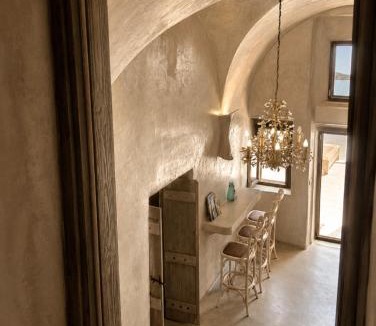 Pyrgos House | Selora Cave