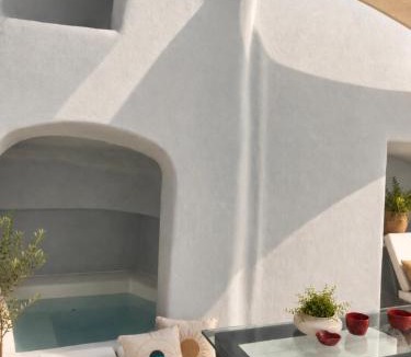 Pyrgos House | Selora Cave