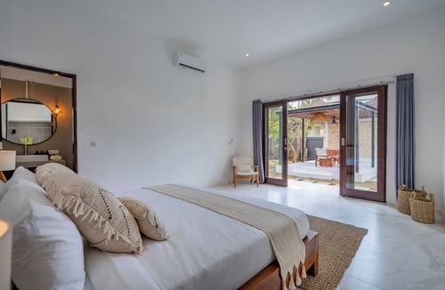 Dyanapura Villa | SEMINYAK, 10 BDR, BEACHSIDE, GREAT INCLUSIONS