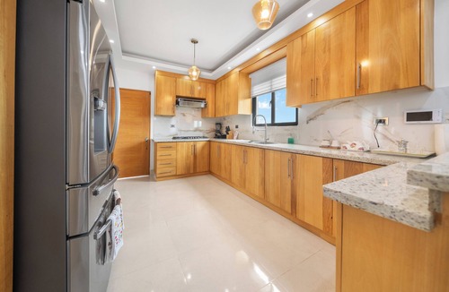 Santiago de los Caballeros Apartment | Serenity in the Heart of Santiago 3-Bedroom Apartment Retreat