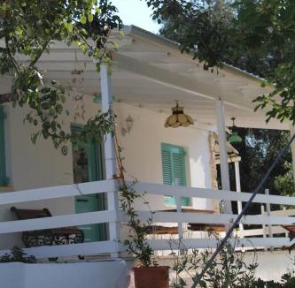 Liapades House | Shanti