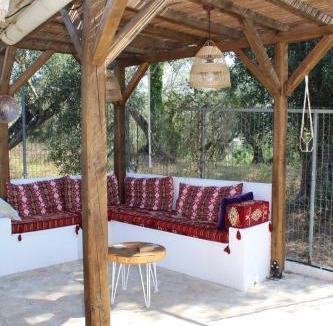 Liapades House | Shanti