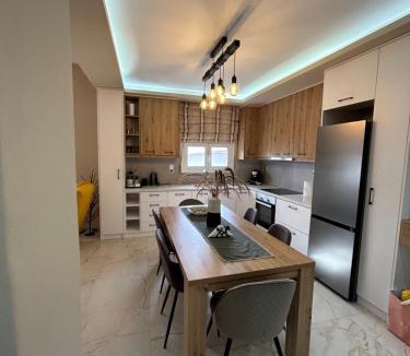 Asimi House | Silver House
