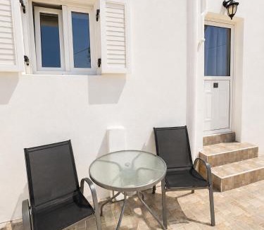 Drafaki Apartment | SimpleStay Mykonos
