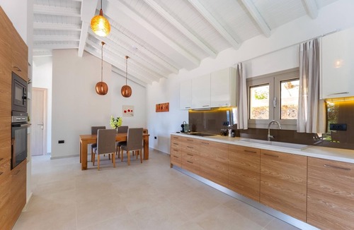 Nisaki Villa | Simpson Secret - Corfu