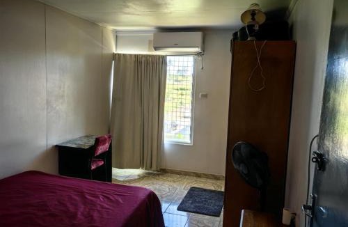 Martintar House | Single Room Shared shower
