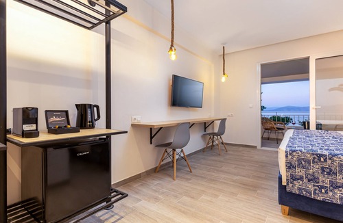 Kavos Hotel | Sirocco Hotel