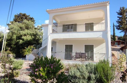 Mikros Gialos Apartment | Sissy Villas 1