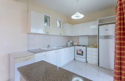 Skala Villa | Skala Villa Yellow Large Private Pool Walk to Beach Sea Views A C Wifi - 2826