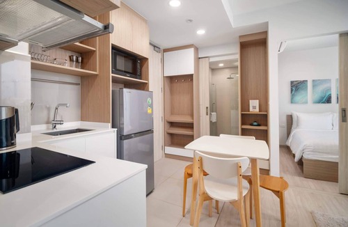 Laguna Condo | Skypark Aurora 3, Two-Bedroom 2Ax Premium