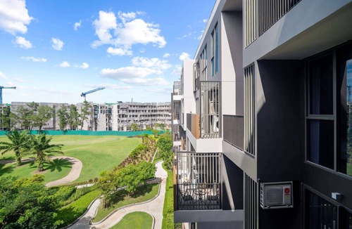 Laguna Condo | Skypark Aurora, Studio 1711 1A Premium