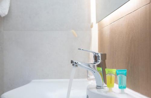 Apolpaina Apartment | Skyview Suites