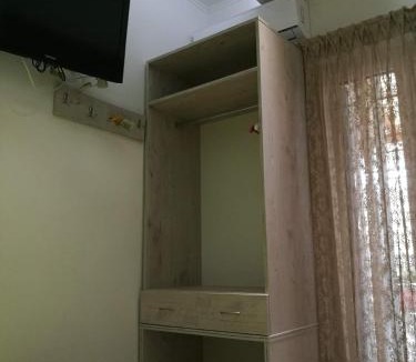 Sarti Hostel | small booking room