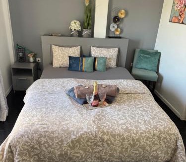 Omonia Apartment | Small Oasis-Über den Dächern von Athen