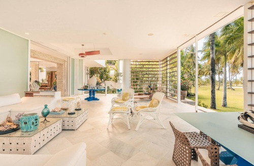 Portillo Villa | So Exclusive! Beachfront Villa at Las Terrenas