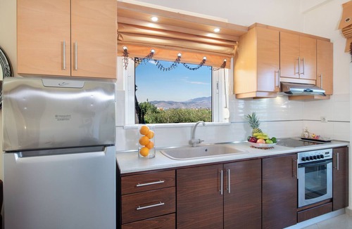 Kamisiana Apartment | Socrates Holidays Apt. 1 with Pool near the Beach